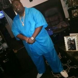 Meet your Posher, Gregory